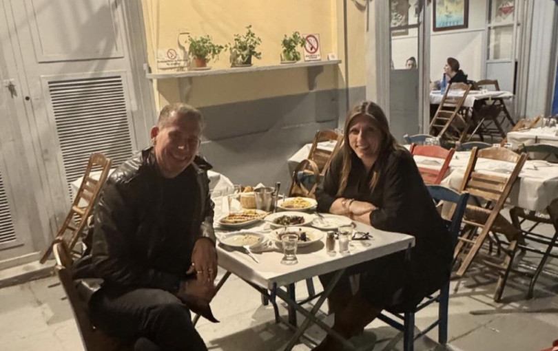 Καραναστάσης και Ζωή στο «Υπερωκεάνειον» την ημέρα της «Ιθάκης»