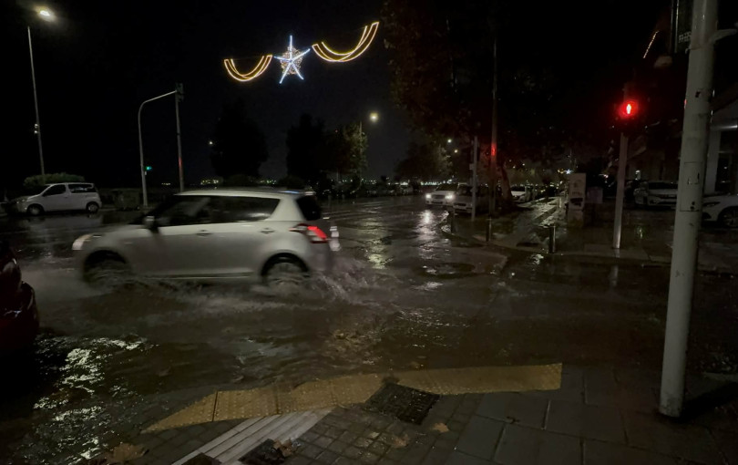 Ήχησε το 112 στη Θεσσαλονίκη - Έρχονται έντονα καιρικά φαινόμενα - Περιορίστε μετακινήσεις (βίντεο)