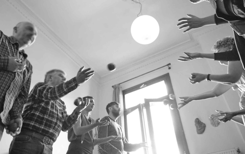 Θεσσαλονίκη: Ηλικιωμένοι και παιδιά μαθαίνουν την τέχνη του τσίρκου