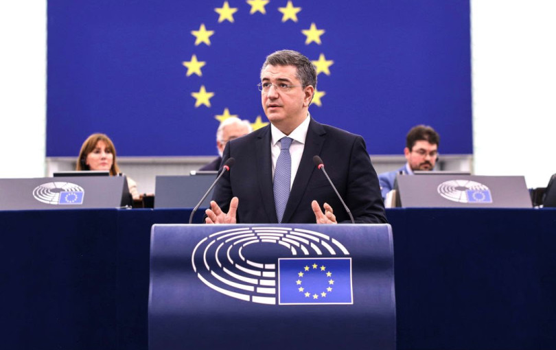 Απ. Τζιτζικώστας: «Απόλυτη και αδιαπραγμάτευτη προτεραιότητα» η ασφάλεια των σιδηροδρόμων στην Ευρώπη