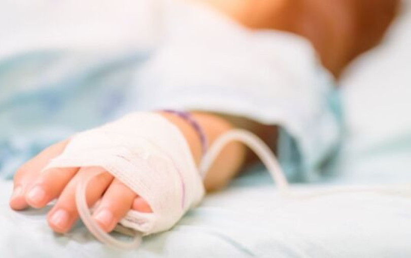 Μάχη για τη σωτηρία της όρασης του 9χρονου στην Ξάνθη μετά τον ακρωτηριασμό στο χέρι από βεγγαλικό