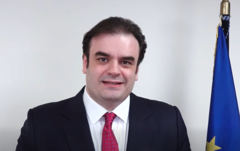 Κ. Πιερρακάκης: Το Δημόσιο δεν θα ασκήσει ένδικα μέσα για τις αποζημιώσεις στην τραγωδία των Τεμπών