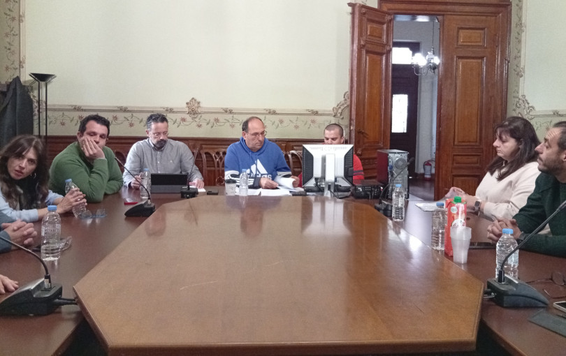 Θεσσαλονίκη: Με την πρώτη ευρεία σύσκεψη ξεκίνησε η διαβούλευση για το ανοιχτό κολυμβητήριο στο πάρκο Γαλαξία