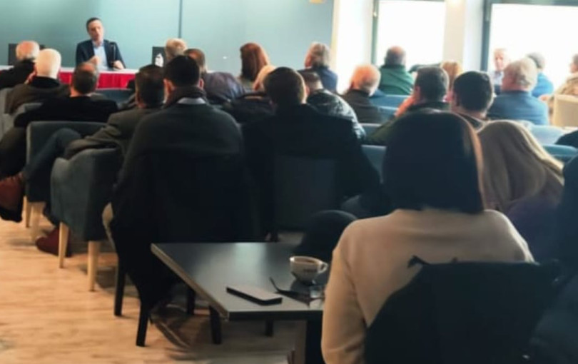 Συνάντηση Δούκα με στελέχη του ΠΑΣΟΚ στη Θεσσαλονίκη