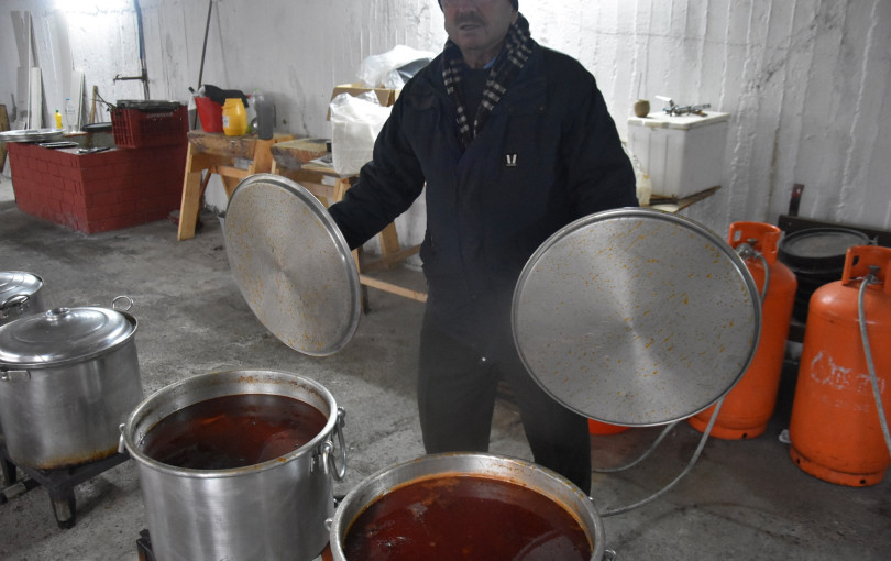 Νάουσα: Αναβίωσε και φέτος το «Κουρμπάνι» στο Αρκουδοχώρι