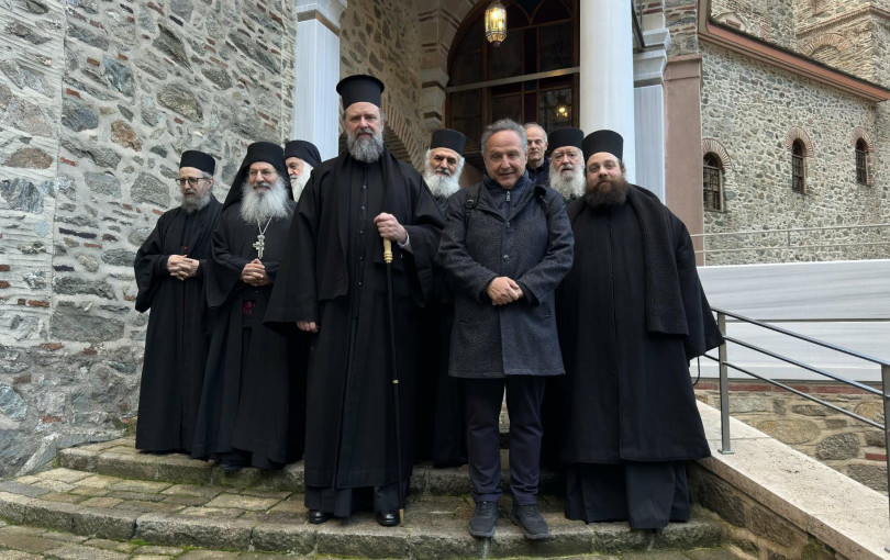 Ταξίδι- αστραπή Αγγελούδη στο Άγιο Όρος