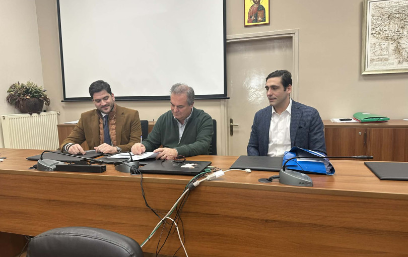 Χαλκιδική: Υπογραφή σύμβασης για την ανέγερση του Νέου Γενικού Λυκείου Νέων Μουδανιών -  Άμεση έναρξη εργασιών