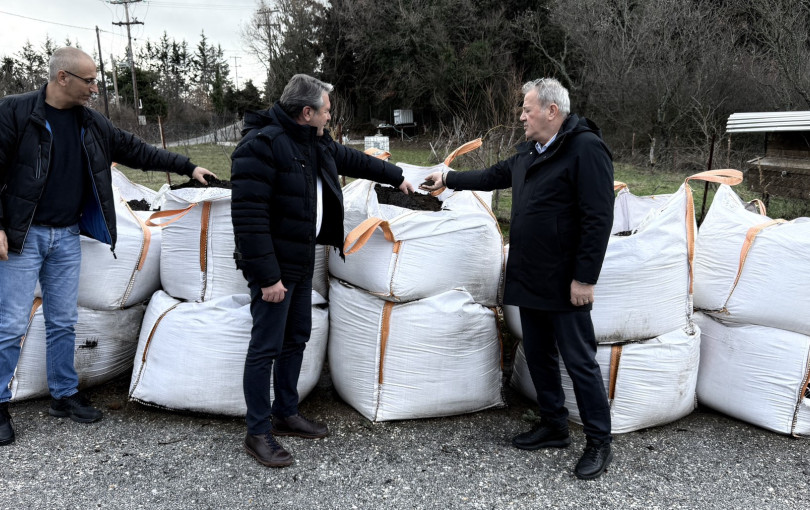 Δήμος Πολυγύρου: Δωρεάν διάθεση 7,5 τόνων κόμποστ από τον Καφέ Κάδο