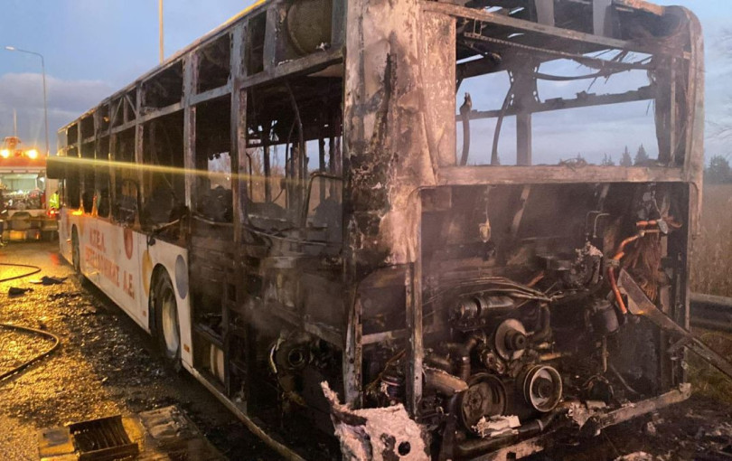 Φωτιά σε λεωφορείο των ΚΤΕΛ Θεσσαλονίκης: «Δεν μπορεί να συνεχιστεί άλλο η ανασφάλεια» λένε οι εργαζόμενοι