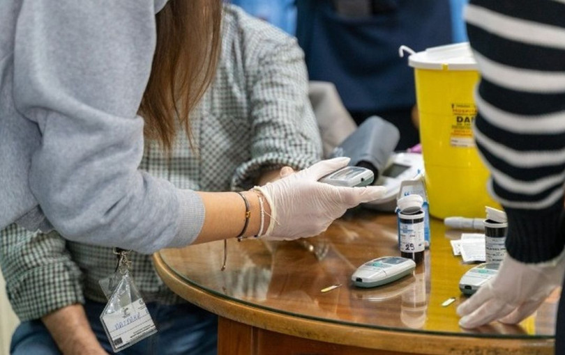 ΚΟΜΥ: Γιατροί πηγαίνουν στα σπίτια ανύμπορων πολιτών - 3.000 ωφελούμενοι και 21 κρίσιμες διακομιδές