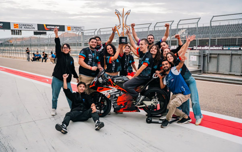 Panther Racing AUTh: Η ομάδα φοιτητών που «ανέβηκε» με την μηχανή της στην κορυφή του κόσμου (βίντεο)