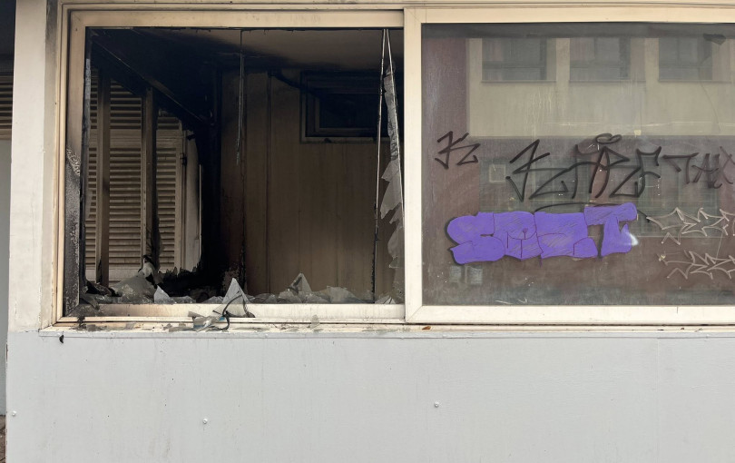 Θεσσαλονίκη: Φωτιά και εκτεταμένοι βανδαλισμοί στο 1ο Λύκειο Ευκαρπίας - Εικόνες καταστροφής (βίντεο)