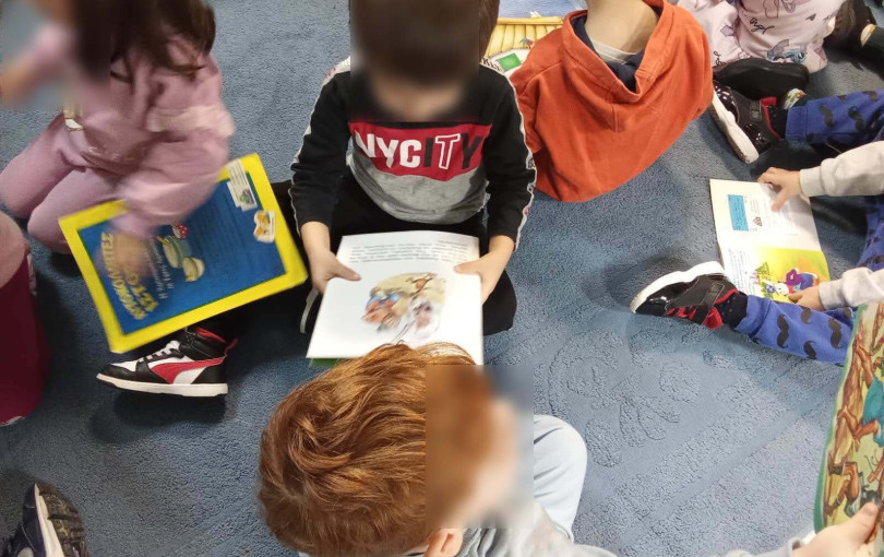 Η δράση «Αργαλειός: νήματα και υφασματοϊστορίες» στη Δημοτική Βιβλιοθήκη Ωραιοκάστρου