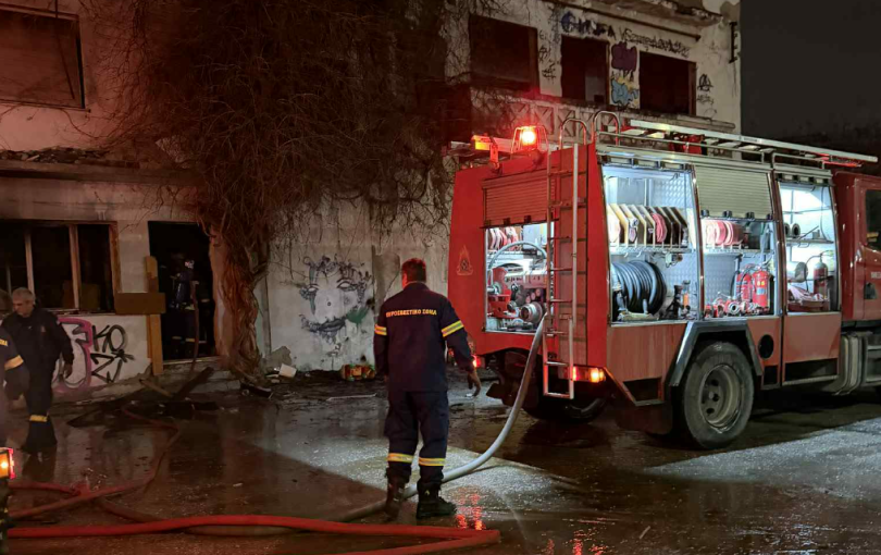Θεσσαλονίκη: Πυρκαγιά στο πρώην εργοστάσιο της ΑΓΝΟ – Άμεση η επέμβαση της Πυροσβεστικής