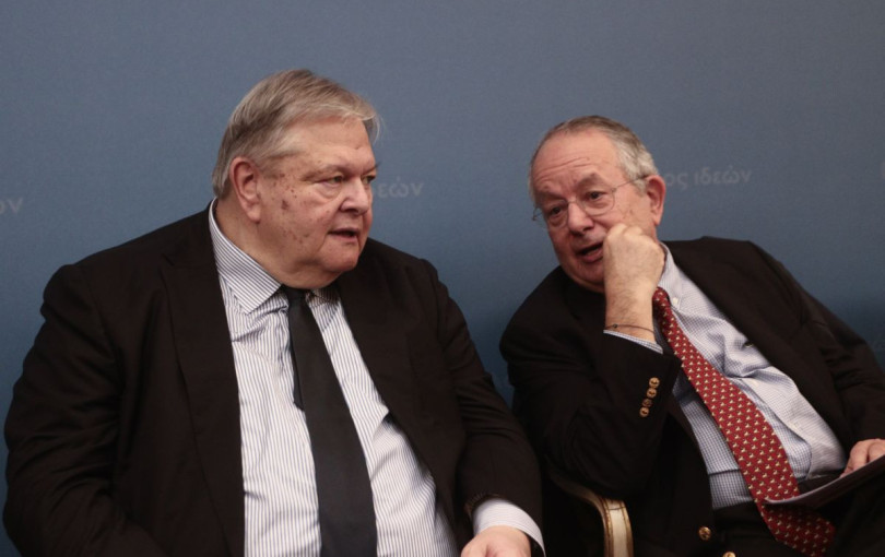 «Κόντρα» Βενιζέλου - Αλιβιζάτου για το άρθρο 86 και τις ποινικές ευθύνες των υπουργών