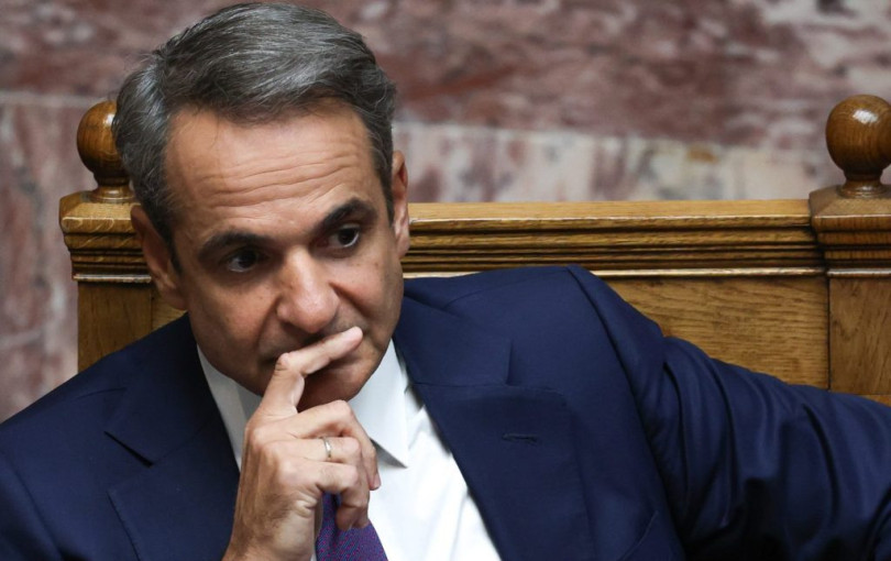 Συνταγματική Αναθεώρηση: με το βλέμμα  προς το κέντρο ο Μητσοτάκης Γράφει ο Μποξέρ*