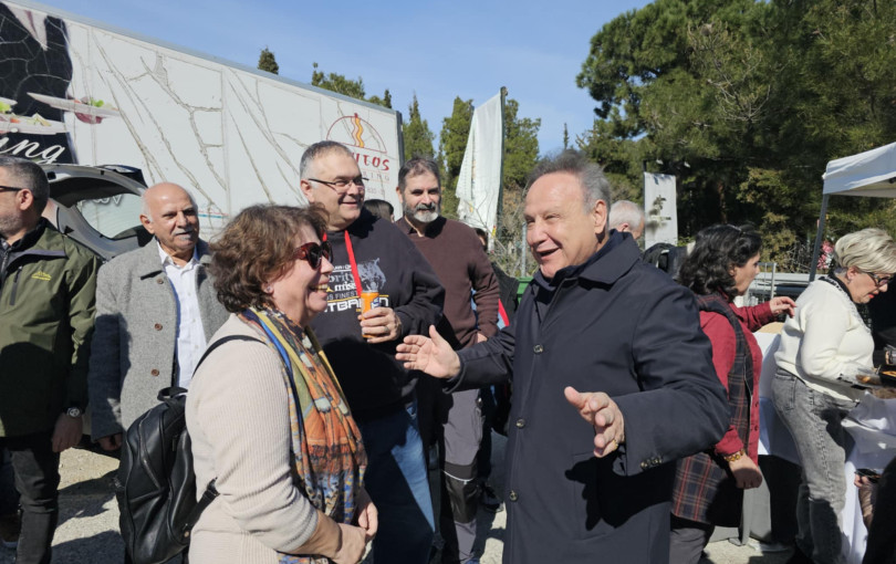 Θεσσαλονίκη: Κούλουμα στο Σέιχ Σου για το Στέλιο Αγγελούδη και εκατοντάδες πολίτες - Πως γιόρτασαν οι άλλες Κοινότητες