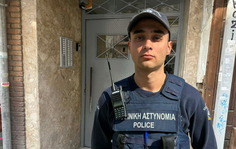 Θεσσαλονίκη: «Είχε αίματα παντού, θα ήταν αργά αν φτάναμε 1 λεπτό αργότερα» - Σοκάρει ο αστυνομικός που έσωσε την 38χρονη από τα χέρια του συντρόφου της