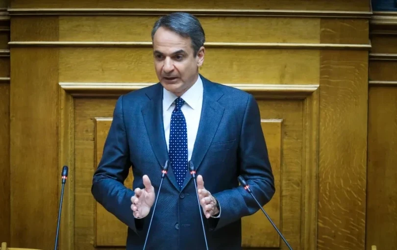 Τα γενέθλια του πρωθυπουργού και οι χαβαλέδες του ’80 που επιμένουν. Γράφει ο Μποξέρ*