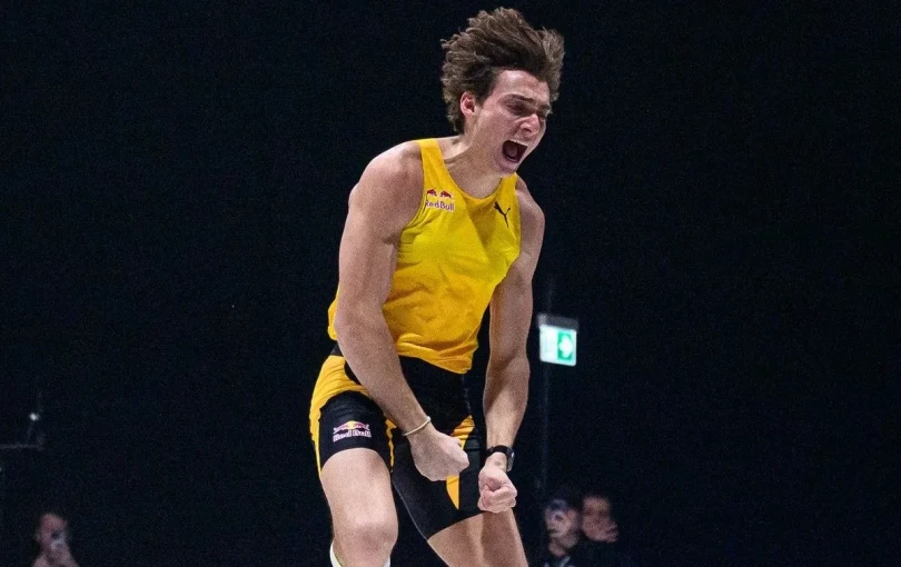 Ο ασύλληπτος Ντουπλάντις πέταξε στα 6.31μ. και έκανε νέο παγκόσμιο ρεκόρ στο άλμα επί κοντώ (βίντεο)