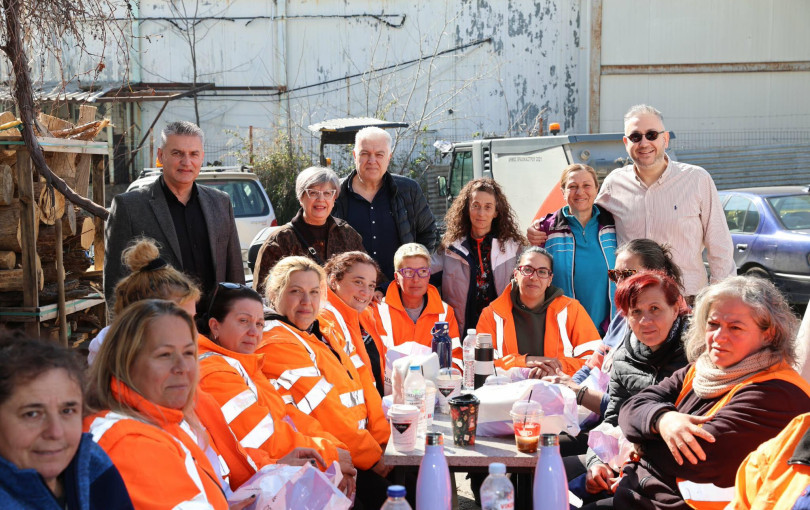 Ο Δήμος Ωραιοκάστρου τίμησε τις εργαζόμενες στην καθαριότητα με αφορμή την Παγκόσμια Μέρα της Γυναίκας