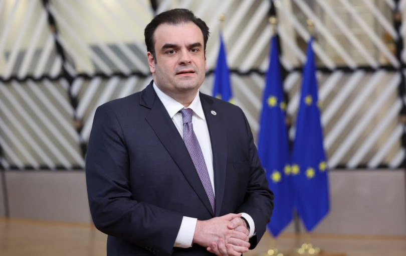 Πιερρακάκης: «Ασπίδα» 300 εκατ. ευρώ κατά της ακρίβειας: Οι 4 πυλώνες των μέτρων - Πώς και πόσο ωφελούνται οι ιδιοκτήτες ΙΧ