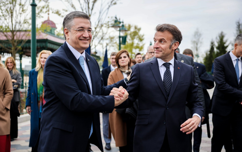 Τζιτζικώστας και Μακρόν εγκαινίασαν νέο θεματικό πάρκο στη Disneyland