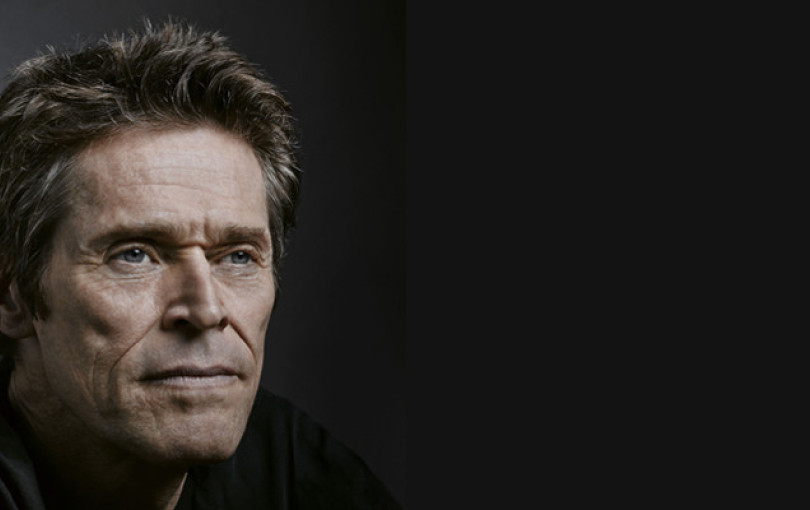 Ο Γουίλεμ Νταφόε γράφει το Μήνυμα για την Παγκόσμια Ημέρα Θεάτρου 2026