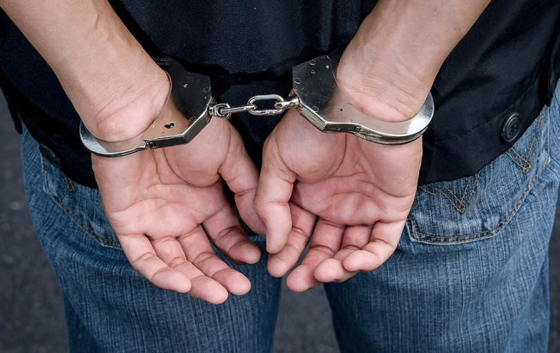 Θεσσαλονίκη: «Σαφάρι» ελέγχων σε καφέ - μπαρ - Συνέλαβαν ανήλικο για μαχαίρι