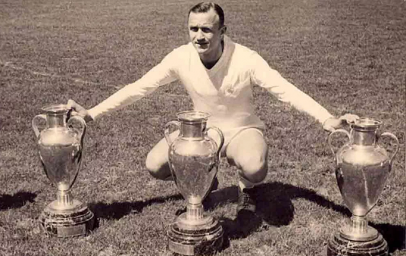 Το ισπανικό ποδόσφαιρο θρηνεί την απώλεια του θρυλικού Χοσέ Σανταμαρία (βίντεο)