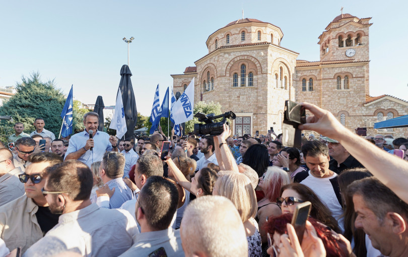 Εκλογές και Καραμανλής
