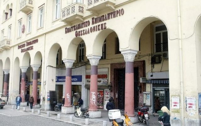 Το μπαράζ παραιτήσεων στον δήμο Καλαμαριάς, η απειλή Ζορπίδη και η αφύπνιση των Επιμελητηρίων