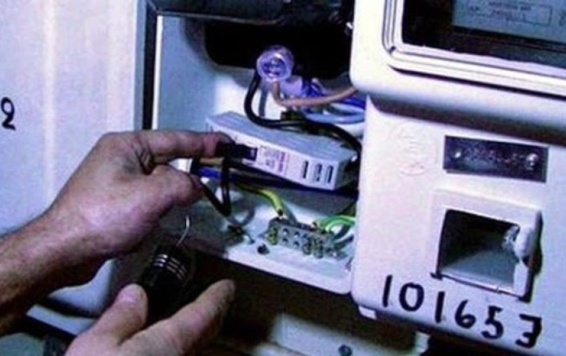 ΑΑΔΕ και ΔΕΔΔΗΕ ενώνουν δυνάμεις κατά της ρευματοκλοπής - Πρόσβαση σε φορολογικά στοιχεία για εντοπισμό παραβατών