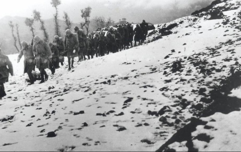 Βιοκλιματικά κτίρια, άγνωστος στρατιώτης και άταφοι νεκροί. Του Αργύρη Αργυριάδη