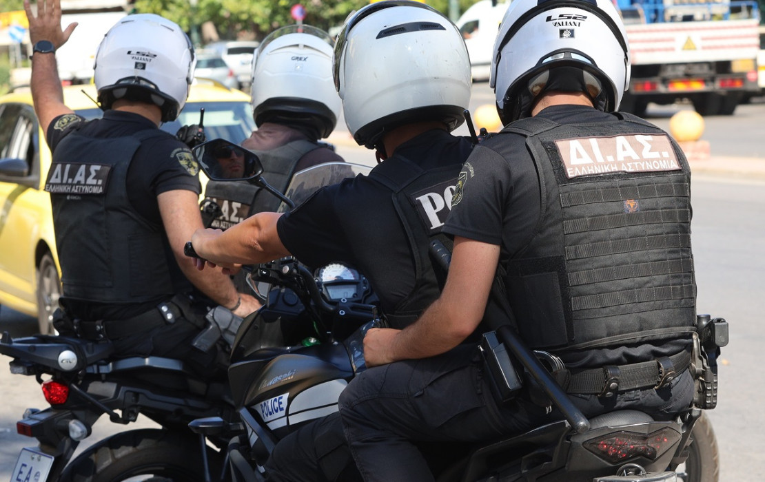 Θεσσαλονίκη: Συντονισμένη αστυνομική επιχείρηση στα Διαβατά - Έλεγχοι σε 32 άτομα και 42 οχήματα