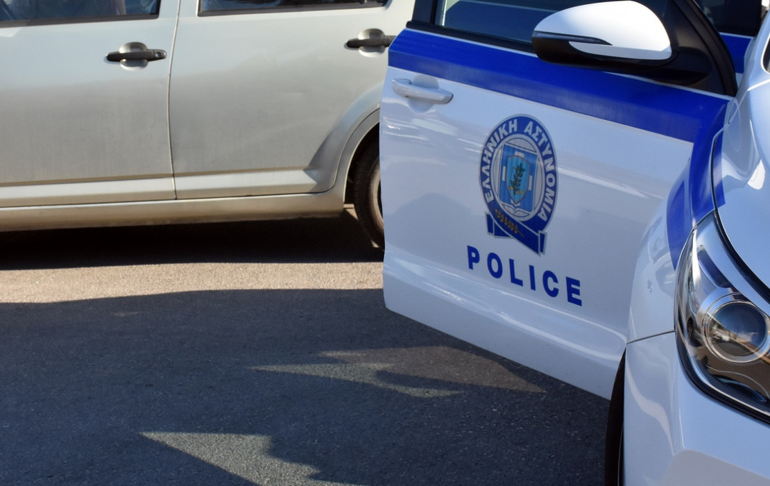 Χαλάστρα: Έκλεψαν κοσμήματα από διαμέρισμα, τα έκρυψαν στη σκάλα και συνελήφθησαν