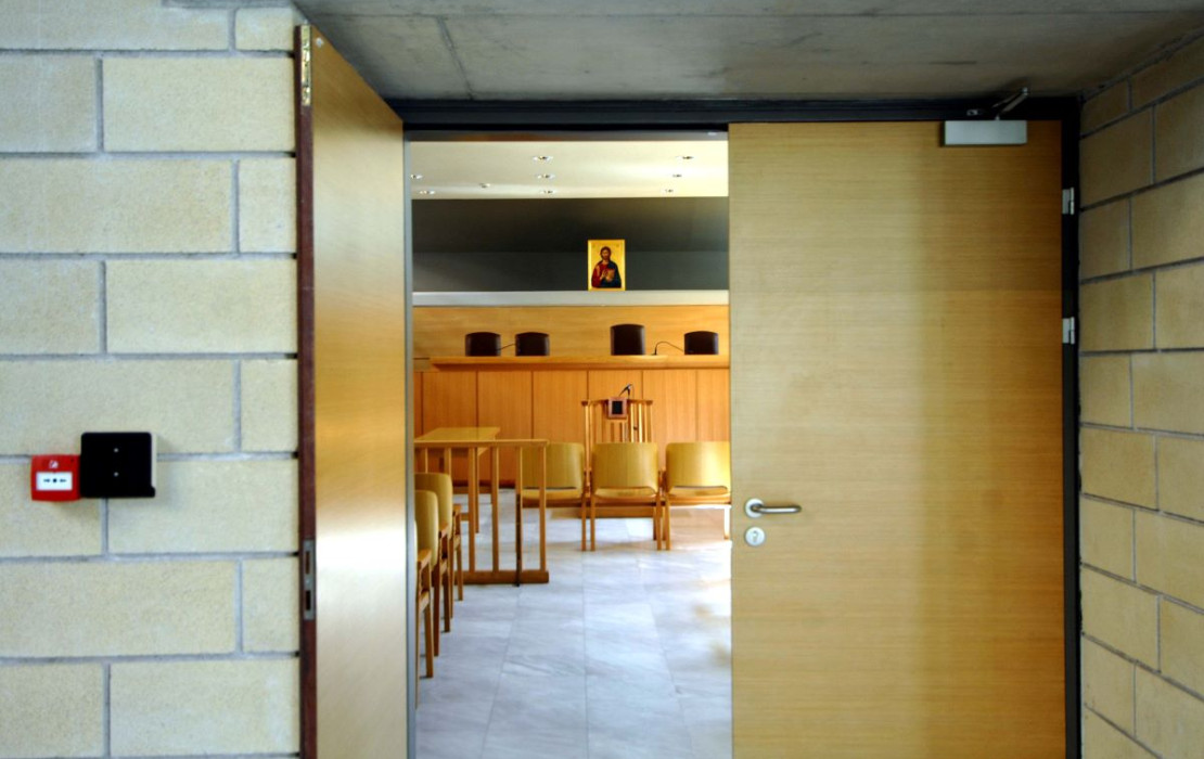 Θεσσαλονίκη: Αναβλήθηκε ξανά η δίκη των 8 για το επεισόδιο κατά δημοσιογράφων στο γήπεδο της Τούμπας