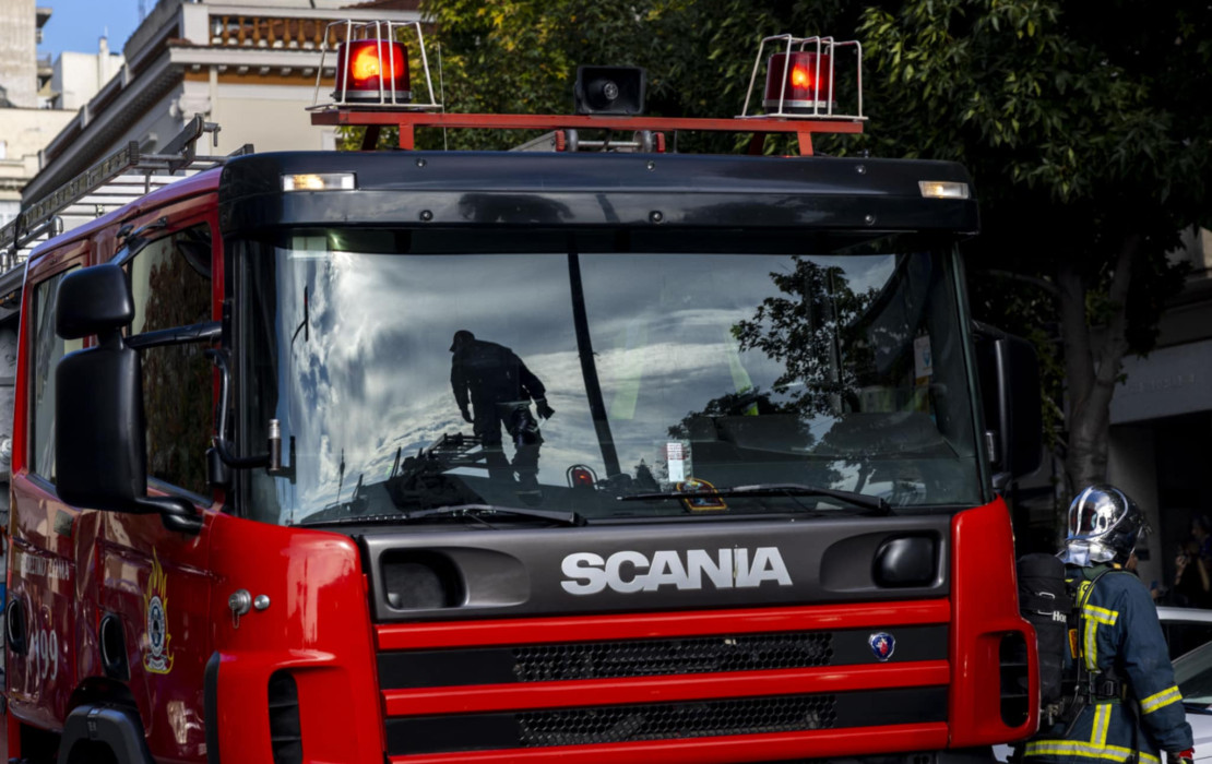 Θεσσαλονίκη: Φωτιά σε σπίτι στην Πολίχνη - Στο νοσοκομείο μία γυναίκα