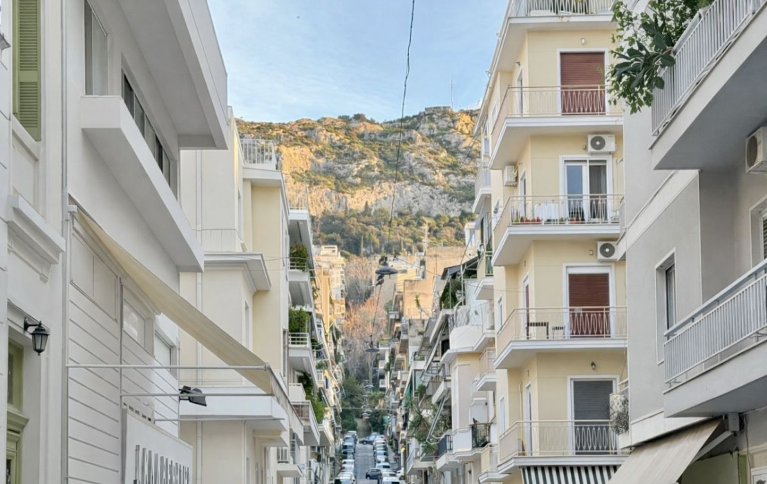 «Έκρηξη» στη στεγαστική πίστη και στα δάνεια προς μικρές επιχειρήσεις το 2025