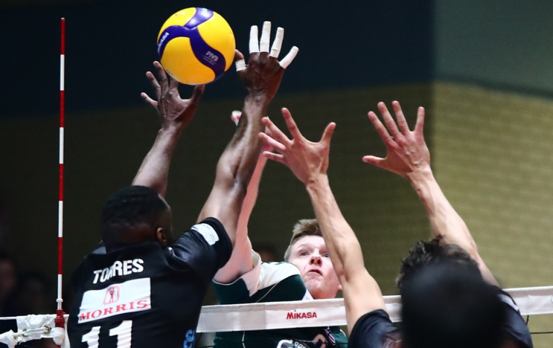 Βόλεϊ: Έπαιξε μόνο για ένα σετ ο λαβωμένος ΠΑΟΚ (βίντεο)