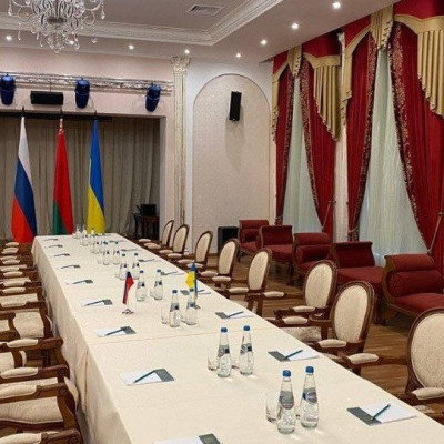 Αύριο οι κρίσιμες συνομιλίες Ρωσίας-Ουκρανίας: Το Κρεμλίνο προσέρχεται με εδαφικές διεκδικήσεις και το βλέμμα στις κυρώσεις