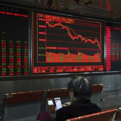 Σε καθοδική πορεία οι τιμές του χρηματιστηρίου εν μέσω πολέμου - Υποχωρεί ασήμι και χρυσός