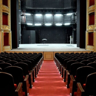 Ανοιχτή επιστολή 210 καλλιτεχνών για το σχέδιο νόμου περί Ανώτατης Σχολής Παραστατικών Τεχνών