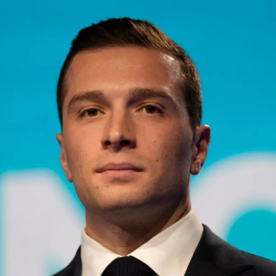 Συνελήφθη 74χρονος που έσπασε στο κεφάλι του Μπαρντελά ένα αυγό