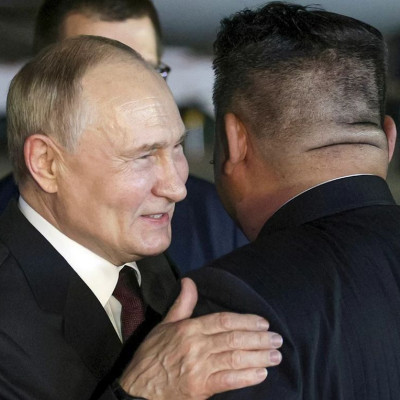 Β. Πούτιν: «Θα συνεχίσουμε την στενή μας συνεργασία με την Βόρεια Κορέα»