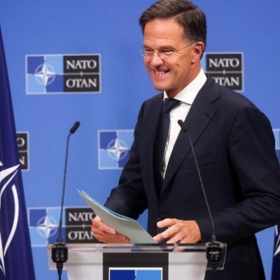 Μ. Ρούτε: Οι σύμμαχοι στο ΝΑΤΟ συζητούν συλλογικά τρόπους για να ανοίξουν τα στενά του Χορμούζ