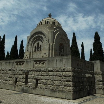 Βήματα μνήμης στη Θεσσαλονίκη: Νέοι ιστορικοί περίπατοι στο Καθολικό και στο Ισραηλιτικό Κοιμητήριο