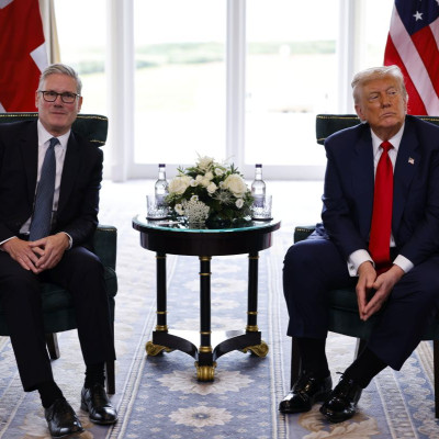 Τηλεφωνική επικοινωνία Στάρμερ–Τραμπ με θέμα τον πόλεμο στην Γάζα