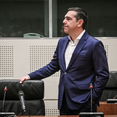 Τυπώνεται και... οργανώνεται ο Τσίπρας