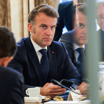 G7 - Μακρόν: Η κατάσταση στη Μέση Ανατολή δεν δικαιολογεί την άρση των κυρώσεων σε βάρος της Ρωσίας